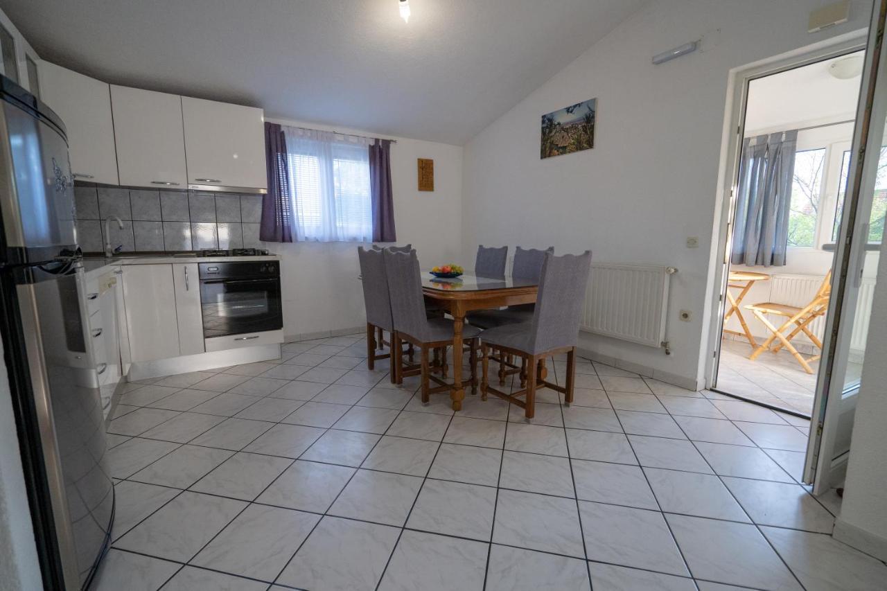 Apartman Marija Imotski Bagian luar foto
